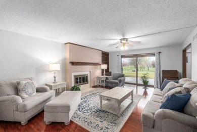 This lovely condo takes the hassle out of home ownership...no on Rolling Hills Country Club in Kansas - for sale on GolfHomes.com, golf home, golf lot