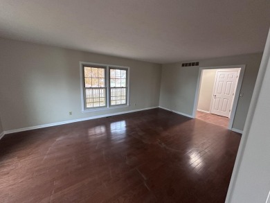 Owner has just updated this house, new cabinets and granite on Longview Golf Club in Kentucky - for sale on GolfHomes.com, golf home, golf lot