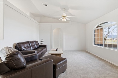 Welcome to golf course living in beautiful Valle Vista, Kingman on Valle Vista Golf Course in Arizona - for sale on GolfHomes.com, golf home, golf lot