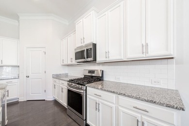 This 3 bedroom, 3 full bathroom residence is absolutely lovely on Mount Vintage Plantation and Golf Club  in South Carolina - for sale on GolfHomes.com, golf home, golf lot