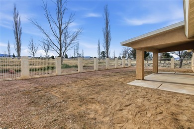 Welcome to golf course living in beautiful Valle Vista, Kingman on Valle Vista Golf Course in Arizona - for sale on GolfHomes.com, golf home, golf lot