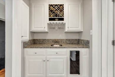 Lovely Family home in popular Doublegate. 4Br's 3.5 baths on Doublegate Country Club in Georgia - for sale on GolfHomes.com, golf home, golf lot