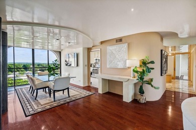 Penthouse perfection in the heart of Boca Raton. This on Boca Pointe Country Club in Florida - for sale on GolfHomes.com, golf home, golf lot