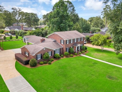 Lovely Family home in popular Doublegate. 4Br's 3.5 baths on Doublegate Country Club in Georgia - for sale on GolfHomes.com, golf home, golf lot