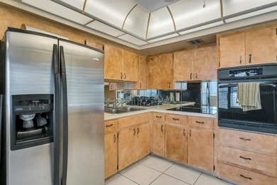 Light, Bright & Beautiful Top-Floor Corner Home in On Top of the on On Top Of The World Golf Course in Florida - for sale on GolfHomes.com, golf home, golf lot