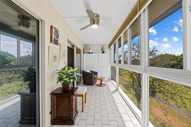 Spacious 2-bedroom, 2-bathroom top-floor condo overlooking a on  in Florida - for sale on GolfHomes.com, golf home, golf lot