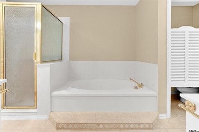 Welcome to 532 Dogwood Lane in the gated Hideaway Lake on Hide-A-Way Lake Golf Course in Texas - for sale on GolfHomes.com, golf home, golf lot