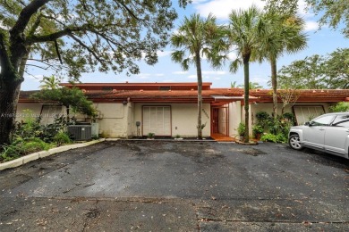 Fully renovated 4bedroom, 3bathroom home 2,205 square feet,  a on Don Shulas Golf Course and Club in Florida - for sale on GolfHomes.com, golf home, golf lot