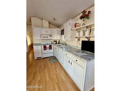 Back on Market!! Beautifully updated 1994 park model in Carriage on Fountain of the Sun Country Club in Arizona - for sale on GolfHomes.com, golf home, golf lot