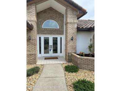 10519 Audie Brook Drive, Spring Hill, FL 34608
$449,000 | 3 Beds on Seven Hills Golfers Club in Florida - for sale on GolfHomes.com, golf home, golf lot