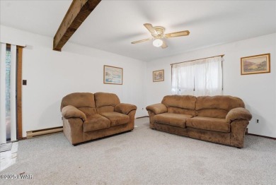 Dreaming of a Pocono escape without the hefty price tag? This on The Hideout Golf in Pennsylvania - for sale on GolfHomes.com, golf home, golf lot