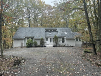 Welcome to 101 Blueridge Lane -- your private retreat in the on Lords Valley Country Club, Inc in Pennsylvania - for sale on GolfHomes.com, golf home, golf lot