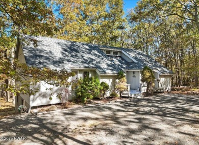 Welcome to 101 Blueridge Lane -- your private retreat in the on Lords Valley Country Club, Inc in Pennsylvania - for sale on GolfHomes.com, golf home, golf lot