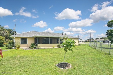 TWO HUGE PRICE REDUCTIONS!! SELLER WANTS THIS HOME SOLD! on Kingsway Country Club in Florida - for sale on GolfHomes.com, golf home, golf lot