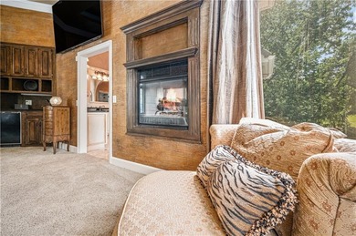 WELCOME TO YOUR DREAM HOME AND PRIVATE OASIS!  This estate home on Lakewood Oaks Golf Club, Ltd. in Missouri - for sale on GolfHomes.com, golf home, golf lot