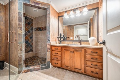 WELCOME TO YOUR DREAM HOME AND PRIVATE OASIS!  This estate home on Lakewood Oaks Golf Club, Ltd. in Missouri - for sale on GolfHomes.com, golf home, golf lot