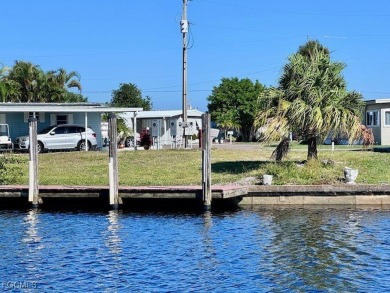 Have you ever Dreamed of Living on an ISLAND? This is an on Riverbend Golf and Country Club in Florida - for sale on GolfHomes.com, golf home, golf lot