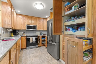INCREDIBLE PRICE  MOTIVATED SELLERS >> POPULAR Olympia Model END on On Top of the World Golf Course in Florida - for sale on GolfHomes.com, golf home, golf lot