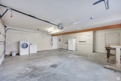House Hacking? LOCATION, LOCATION, LOCATION - 15 minutes from on Mick Riley Golf Course in Utah - for sale on GolfHomes.com, golf home, golf lot