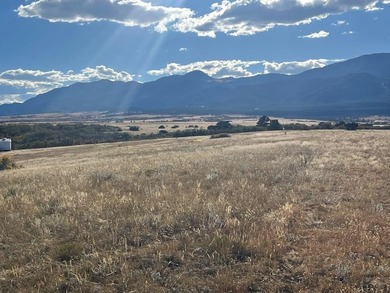 Discover your slice of Colorado paradise on this 1+ acre lot in on Hollydot Golf Course in Colorado - for sale on GolfHomes.com, golf home, golf lot