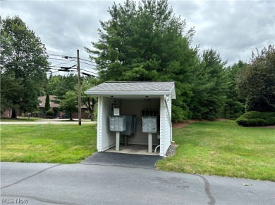 This perfectly designed second floor ranch condo offers a bright on Avalon Lakes Golf in Ohio - for sale on GolfHomes.com, golf home, golf lot