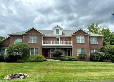 This perfectly designed second floor ranch condo offers a bright on Avalon Lakes Golf in Ohio - for sale on GolfHomes.com, golf home, golf lot