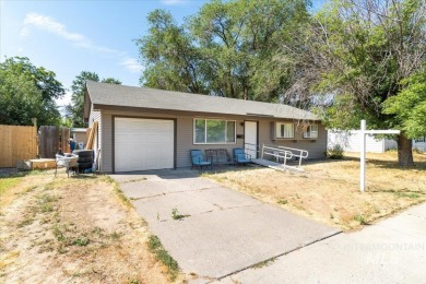 Seller relocating, come see this charming single level home on Desert Canyon Golf Course in Idaho - for sale on GolfHomes.com, golf home, golf lot