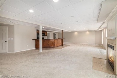 Stunning ranch condo in the Villas of Oceola.  Immediate on Chemung Hills Golf Club in Michigan - for sale on GolfHomes.com, golf home, golf lot