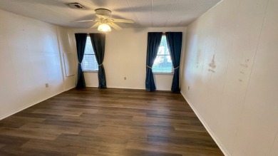 Seller says ,,,,,Get it sold!!!!  New kitchen vinyl plank on Water Oak Country Club Estates in Florida - for sale on GolfHomes.com, golf home, golf lot