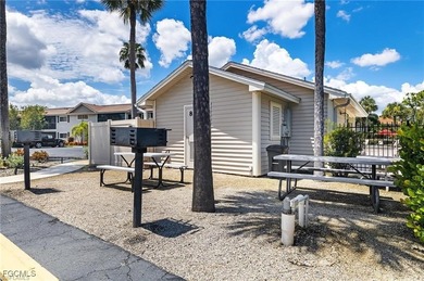 Move-In Ready. Pristine. Priced To Sell. This Beautifully on Golfview Golf and Racquet Club in Florida - for sale on GolfHomes.com, golf home, golf lot