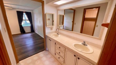 Seller says ,,,,,Get it sold!!!!  New kitchen vinyl plank on Water Oak Country Club Estates in Florida - for sale on GolfHomes.com, golf home, golf lot