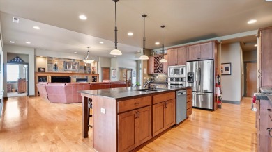 MLS# 285351 Discover luxury living in the vibrant Horn Rapids on Horn Rapids Golf Club in Washington - for sale on GolfHomes.com, golf home, golf lot