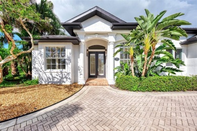 Under contract-accepting backup offers. Stunning, beautiful home on Pinemoor West Golf Club in Florida - for sale on GolfHomes.com, golf home, golf lot