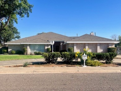 CALLING ALL GOLFERS!! 3 bedroom, 2 bath, amazing home, for sale on Andrews County Golf Course in Texas - for sale on GolfHomes.com, golf home, golf lot