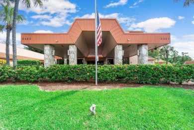 Relax, enjoy, and thrive in Holiday Springs - 55+ living at its on The Carolina Club in Florida - for sale on GolfHomes.com, golf home, golf lot