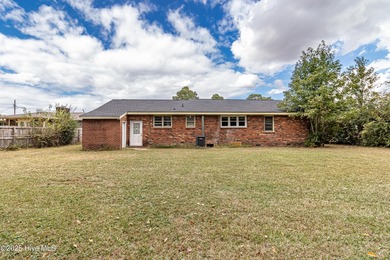 Investment Opportunity!! 1400 square feet, 3 bed, 2 full bath on Goldsboro Municipal Golf Course in North Carolina - for sale on GolfHomes.com, golf home, golf lot