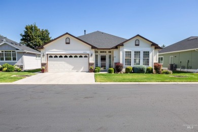 IMPECCABLY maintained & super clean! You'll feel the differnce: on Lakeview Golf Club in Idaho - for sale on GolfHomes.com, golf home, golf lot