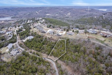 It's a new year, lake close @ Wilderness Trl. Ready for a new on Kimberling City Golf Club in Missouri - for sale on GolfHomes.com, golf home, golf lot