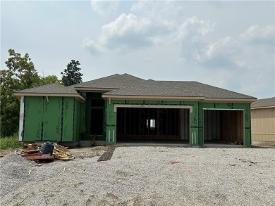 Discover The Abilene, a beautifully designed reverse 1.5 story on Hidden Valley Golf Course in Missouri - for sale on GolfHomes.com, golf home, golf lot