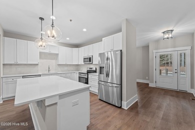 Experience resort-style living in Pinehurst in this on Pinehurst  No. 6 Golf Course in North Carolina - for sale on GolfHomes.com, golf home, golf lot