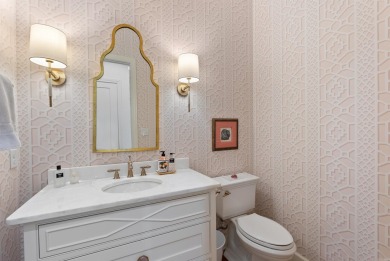 Stunning 2020-built home in Pleasant Valley offering timeless on Pleasant Valley Country Club in Arkansas - for sale on GolfHomes.com, golf home, golf lot