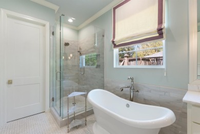 Stunning 2020-built home in Pleasant Valley offering timeless on Pleasant Valley Country Club in Arkansas - for sale on GolfHomes.com, golf home, golf lot