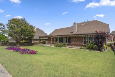 OPEN HOUSE 9/13:1-3  9/14: 2-4!Located in the Gated Cordova Club on Cordova Country Club in Tennessee - for sale on GolfHomes.com, golf home, golf lot