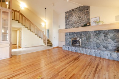 Exceptional golf course home on .33-acre lot in Rivers Edge on Rivers Edge Golf Resort in Oregon - for sale on GolfHomes.com, golf home, golf lot