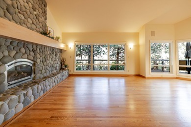 Exceptional golf course home on .33-acre lot in Rivers Edge on Rivers Edge Golf Resort in Oregon - for sale on GolfHomes.com, golf home, golf lot