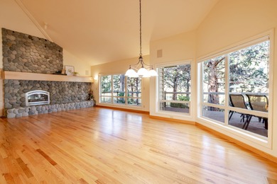 Exceptional golf course home on .33-acre lot in Rivers Edge on Rivers Edge Golf Resort in Oregon - for sale on GolfHomes.com, golf home, golf lot