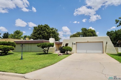 Beautiful Stucco Fenced Golf Course Home, with incredible views! on Chaparral Country Club in New Mexico - for sale on GolfHomes.com, golf home, golf lot