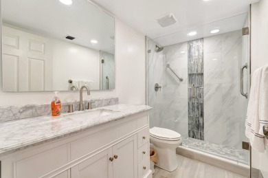 IMPACT GLASS WINDOWS THROUGHOUTA/C 2021CORAL LAKES--SUPER ACTIVE on Villa Del Ray Golf Club in Florida - for sale on GolfHomes.com, golf home, golf lot