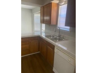 Well Maintained Town Home, next to the Mesquite Golf Course on Mesquite Municipal Golf Course in Texas - for sale on GolfHomes.com, golf home, golf lot