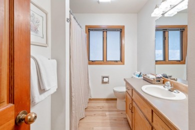 Best value in Black Butte Ranch! Stunning 3240 sqft retreat on Black Butte Ranch Golf Club Glaze Meadow in Oregon - for sale on GolfHomes.com, golf home, golf lot
